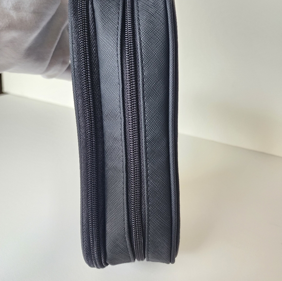 Christian Dior Parfums Make-Up Organizer - Picture 16 of 17